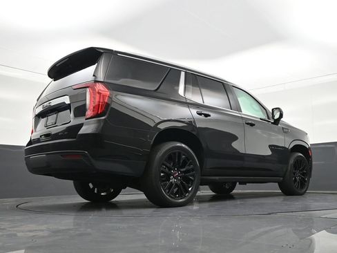 Used 2023 GMC Yukon SLE w/ Gmc Pro Safety Plus Package RWD image 28