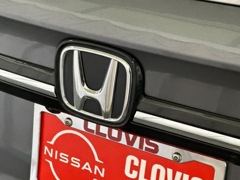 Used 2024 Honda Odyssey EX-L image 17