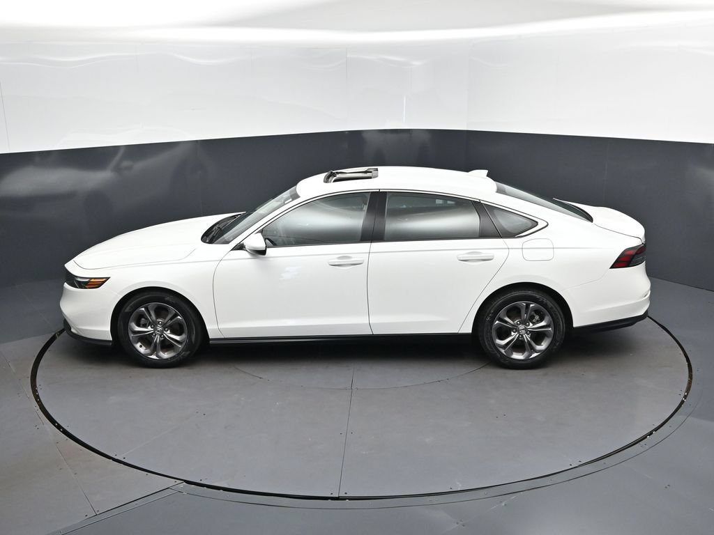 Used 2024 Honda Accord EX image 32