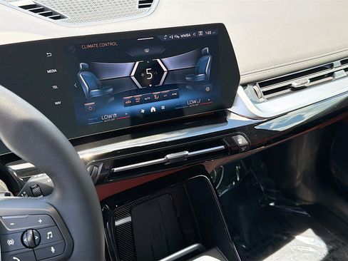 New 2026 BMW X1 xDrive28i w/ Technology Package AWD/4WD image 27