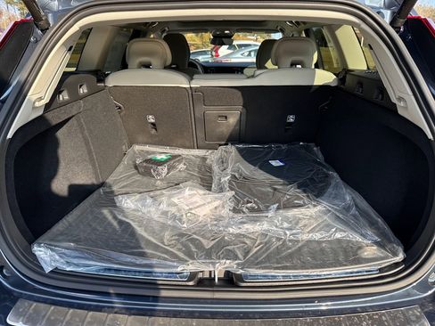 New 2026 Volvo V60 B5 Cross Country Plus w/ Protection Package Premier image 28