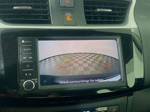 Used 2019 Nissan Sentra SV FWD image 16