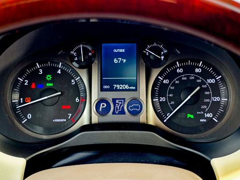 Used 2019 Lexus GX 460 Premium w/ Premium Package image 35