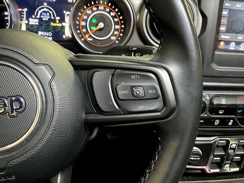 Used 2021 Jeep Wrangler Unlimited Sport image 12