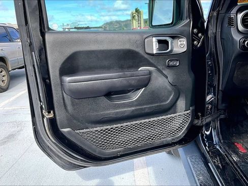 Used 2021 Jeep Wrangler Sport AWD/4WD image 18