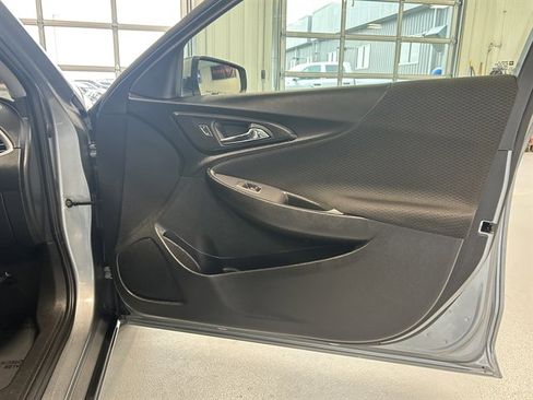 Used 2024 Chevrolet Malibu LS image 21