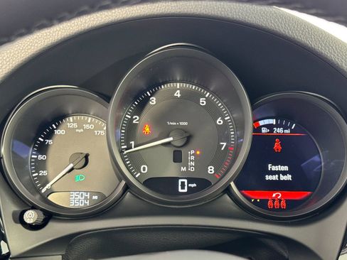 Certified 2026 Porsche Macan AWD/4WD image 30