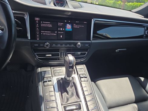 Used 2020 Porsche Macan S AWD/4WD image 10
