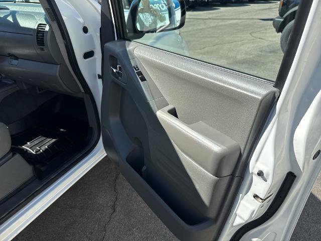 Used 2021 Nissan Frontier SV w/ Midnight Edition Floor Mats AWD/4WD image 22