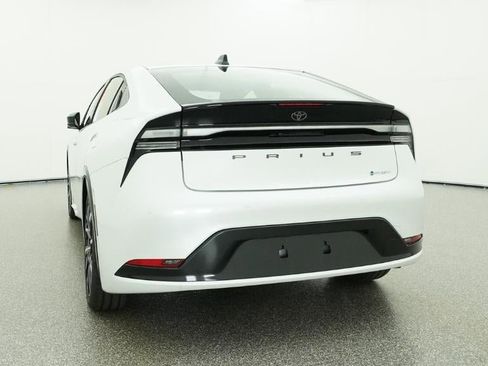 New 2026 Toyota Prius Plug-In Hybrid FWD image 22