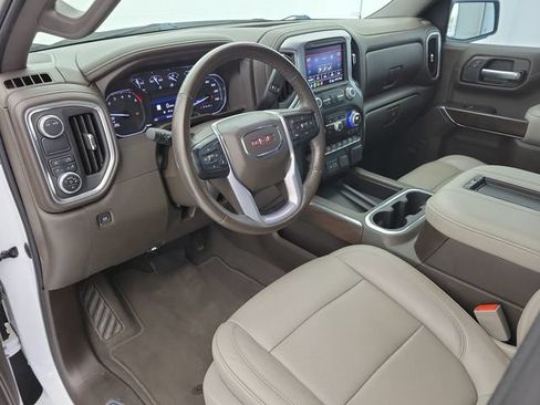Used 2020 GMC Sierra 1500 SLT RWD image 18