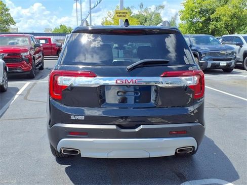 Used 2023 GMC Acadia SLE w/ Driver Convenience Package image 13