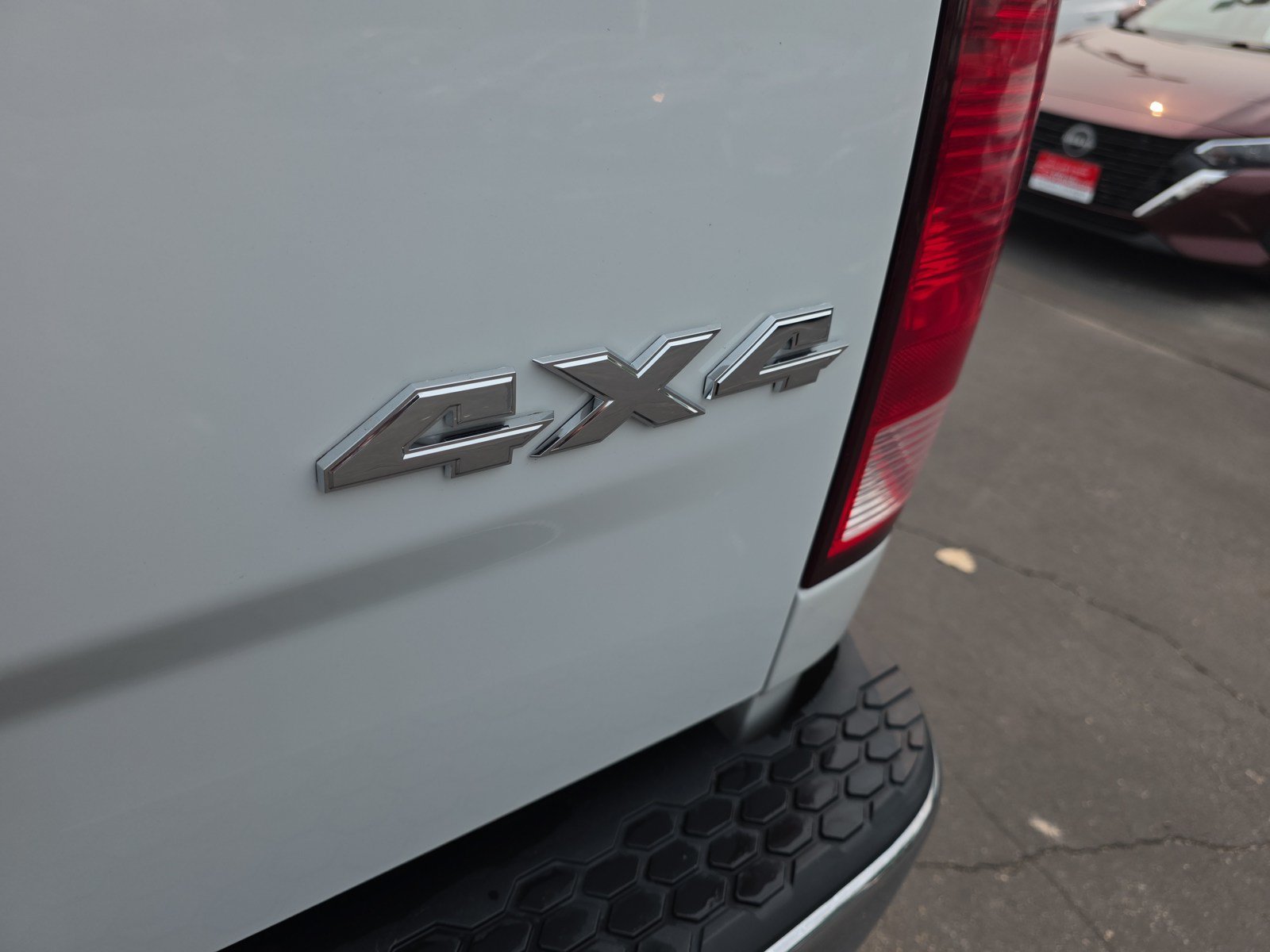 Used 2022 RAM 1500 Classic SLT w/ Electronics Group AWD/4WD image 7