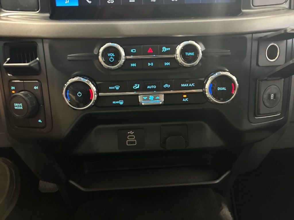 Used 2025 Ford F150 XLT w/ Equipment Group 301A Standard AWD/4WD image 28