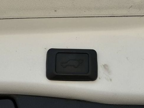 Used 2023 Toyota RAV4 XLE w/ Convenience Package AWD/4WD image 35