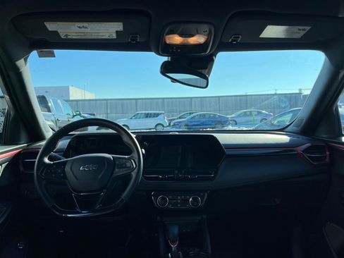 Used 2024 Chevrolet TrailBlazer RS w/ Convenience Package image 35