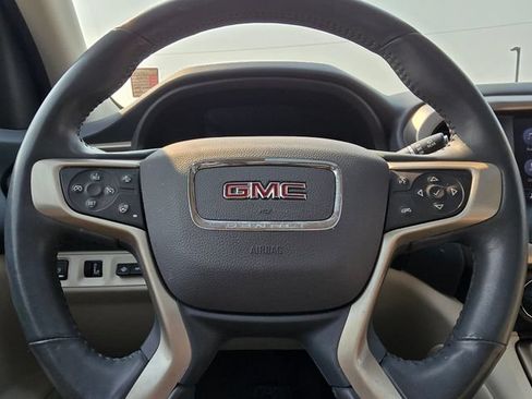 Used 2022 GMC Acadia Denali w/ Denali Ultimate Package AWD/4WD image 28