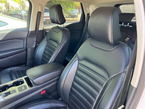 Used 2024 Ford Edge SEL AWD/4WD image 37