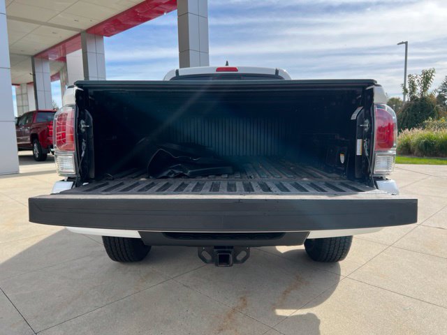Used 2022 Toyota Tacoma TRD Off-Road w/ TRD Premium Off Road Package AWD/4WD image 30