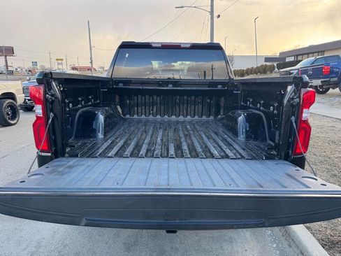 Used 2019 Chevrolet Silverado 1500 Custom Trail Boss w/ Custom Convenience Package image 10