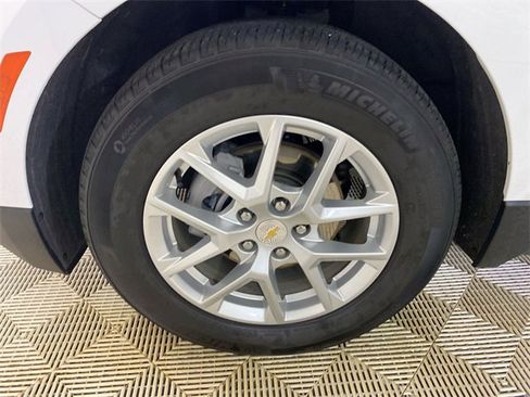 Used 2024 Chevrolet Equinox LT w/ LPO, Floor Liner Package image 22