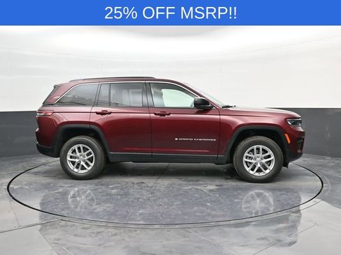 New 2025 Jeep Grand Cherokee Laredo X w/ Luxury Tech Group I AWD/4WD image 8