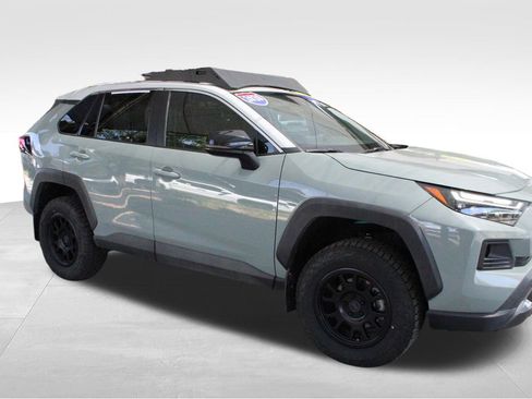 Used 2020 Toyota RAV4 TRD Off-Road w/ TRD Off-Road Weather Package AWD/4WD image 21