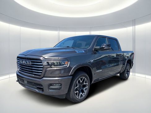 New 2026 RAM 1500 Laramie w/ Laramie Preferred Package AWD/4WD image 8