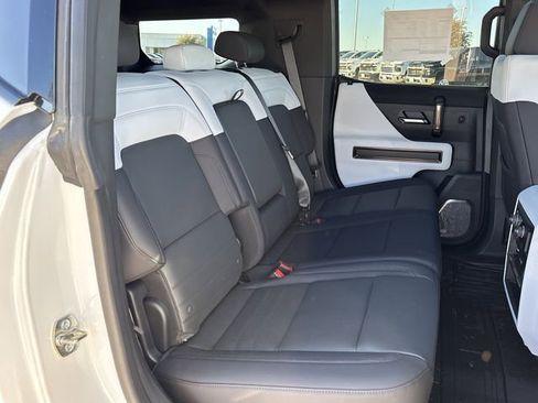 New 2025 GMC Hummer EV 2X image 28