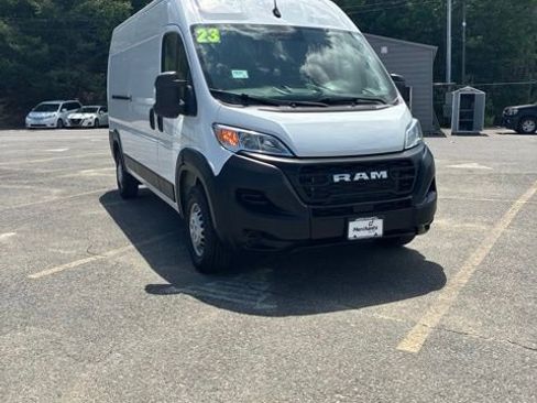 Used 2023 RAM ProMaster 2500 FWD image 1