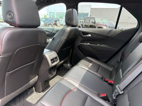 Used 2022 Chevrolet Equinox RS w/ RS Leather Package FWD image 38