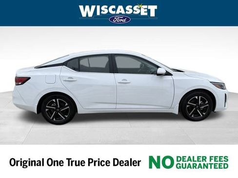 Used 2025 Nissan Sentra SV w/ Lighting Package image 6