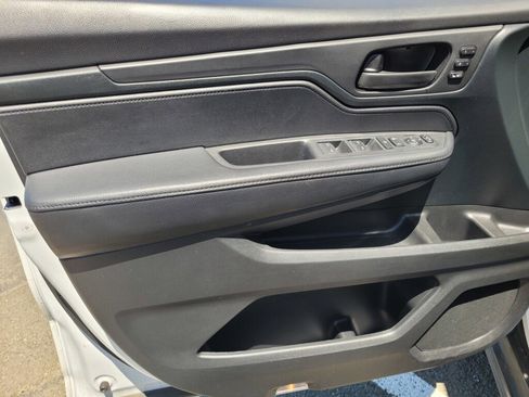 Certified 2024 Honda Odyssey EX-L image 17