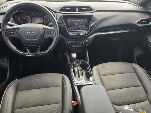 Used 2023 Chevrolet TrailBlazer RS w/ Sun and Liftgate Package FWD image 14