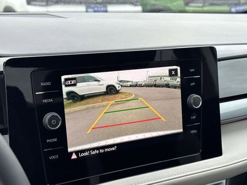 New 2026 Volkswagen Taos SEL AWD/4WD image 19