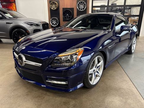 Used 2014 Mercedes-Benz SLK 350 w/ Sport Package image 2