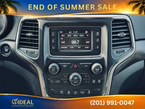 Used 2017 Jeep Grand Cherokee Laredo w/ Quick Order Package 23E AWD/4WD image 15