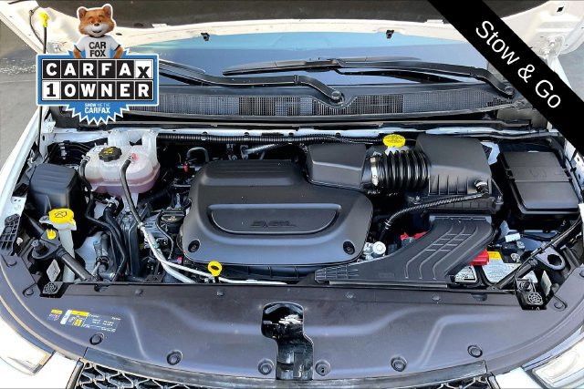 Used 2026 Chrysler Pacifica Limited w/ S Appearance Package FWD image 9