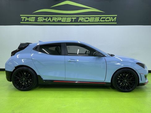 Used 2020 Hyundai Veloster N w/ Performance Package image 11