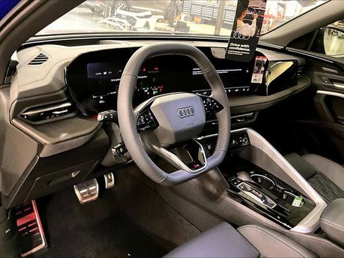 New 2025 Audi SQ5 Premium Plus image 8