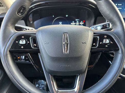 Used 2025 Lincoln Corsair Grand Touring w/ Equipment Group 301A image 23