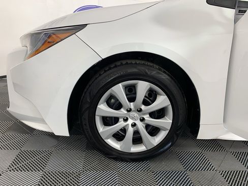 Used 2024 Toyota Corolla LE image 12
