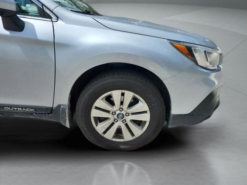 Used 2018 Subaru Outback 2.5i Premium image 31