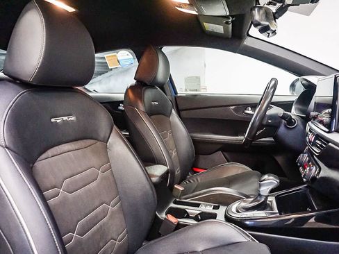 Used 2024 Kia Forte GT-Line image 17