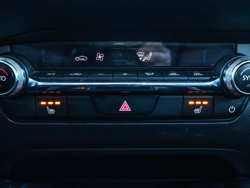 Used 2024 MAZDA MAZDA3 s image 11