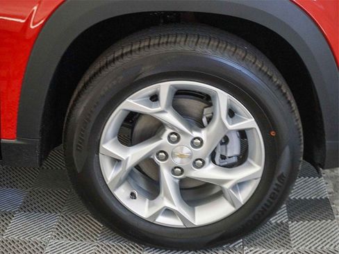 New 2026 Chevrolet Trax LS w/ LS Convenience Package image 11