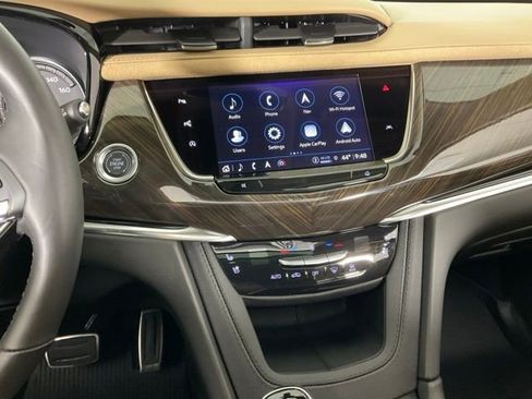 Used 2024 Cadillac XT6 Sport w/ Platinum Package image 18