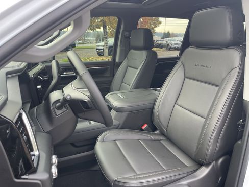 New 2026 GMC Sierra 2500 Denali w/ Denali Reserve Package image 55