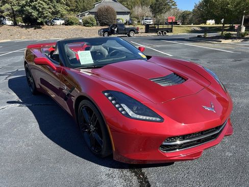 Used 2014 Chevrolet Corvette Z51 w/ 3LT Preferred Equipment Group image 22