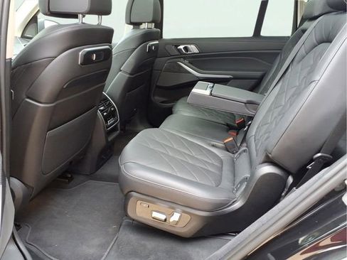 Used 2023 BMW X7 xDrive40i w/ Premium Package AWD/4WD image 22